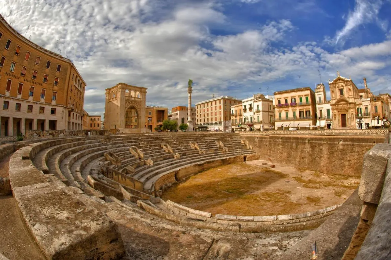 Lecce Cplaza Acomodação com café da manhã Alojamento de Acomodação e Pequeno-almoço